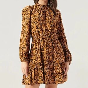 Sugarlips NWT Leopard Print Long Sleeve Ruffle Hem Mini Dress - M‎